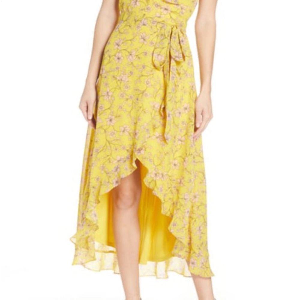AVEC LES FILLES FLORAL HIGH/LOW WRAP MIDI DRESS IN CANARY YELLOW MULTI - Picture 4 of 5